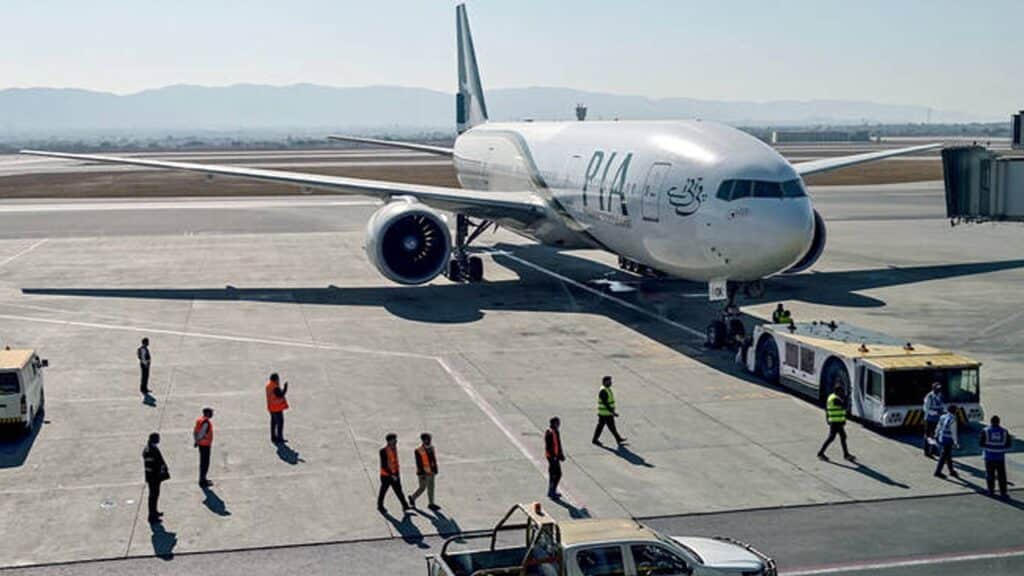 PIA to resume direct flights to UK from October 25