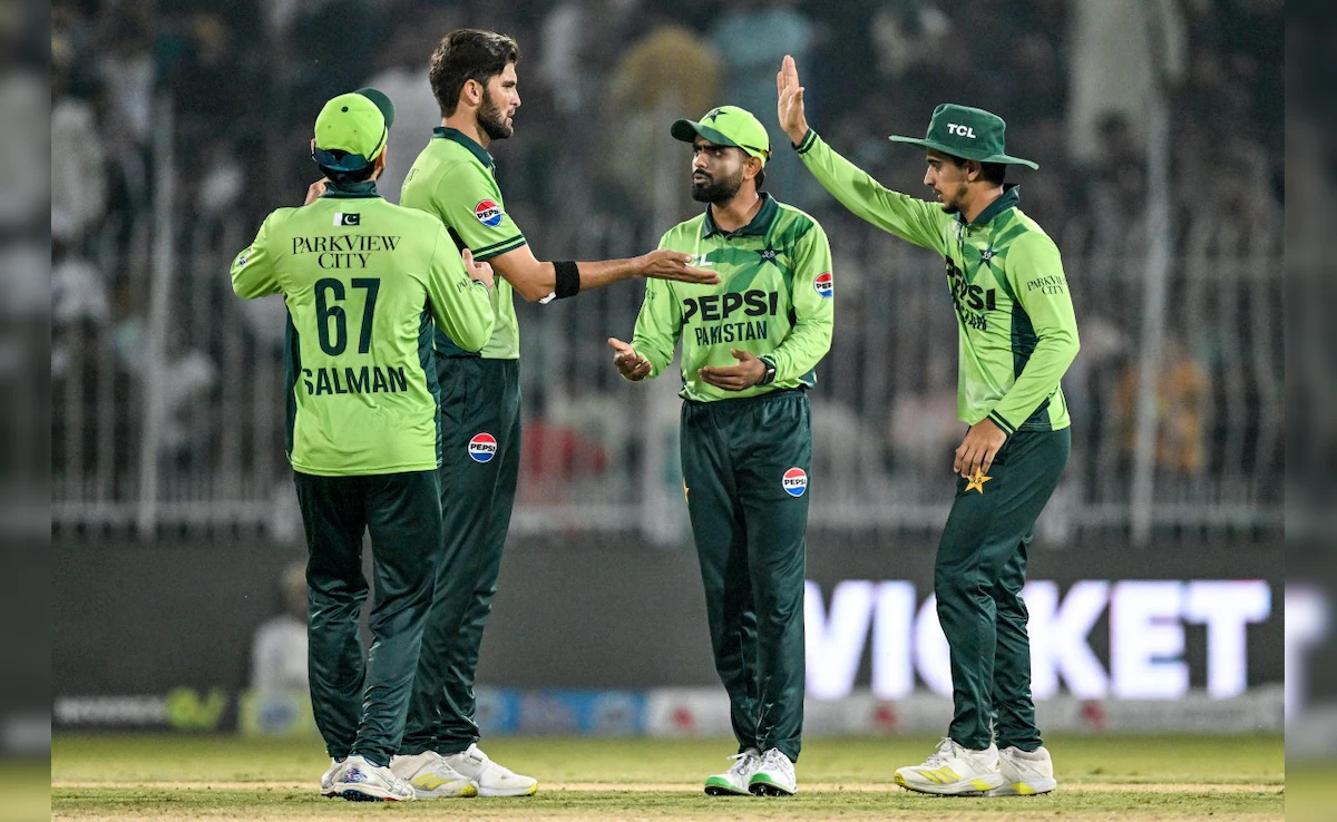 Pakistan beat Sri Lanka by 6 runs in the 1st ODI