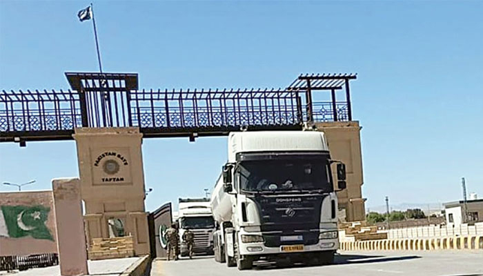 Pakistan reopens Sorap Mand crossing with Iran for trade