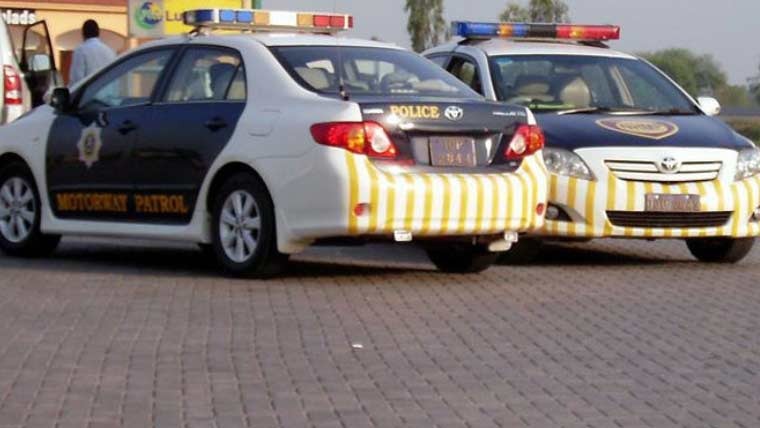 Three policemen died in an accident on M-5 motorway