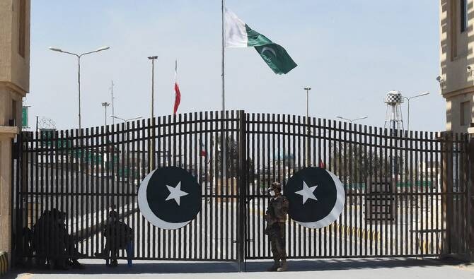 Pakistan and Iran agree to open Sorab-Mand point