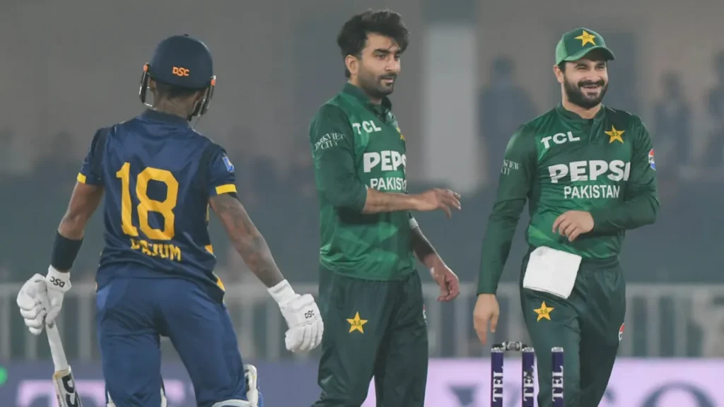 Pakistan defeats Sri Lanka to claim Tri-Nation t20 series title in Rawalpindi