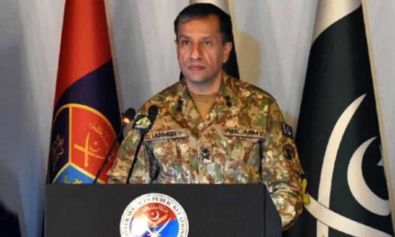 DG ISPR holds special with session students on military role