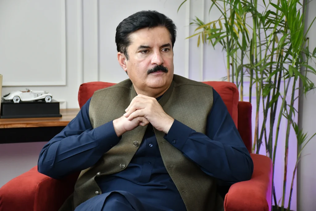 KP Governor condemns CM’s remarks against security forces