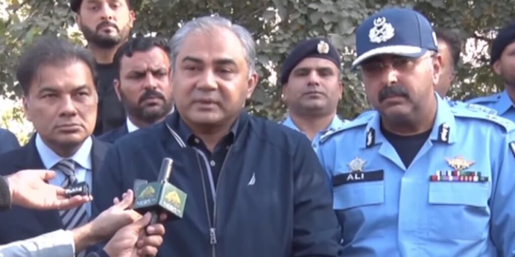 Suicide attacker blows himself up after failing to enter Judicial Complex: Mohsin Naqvi