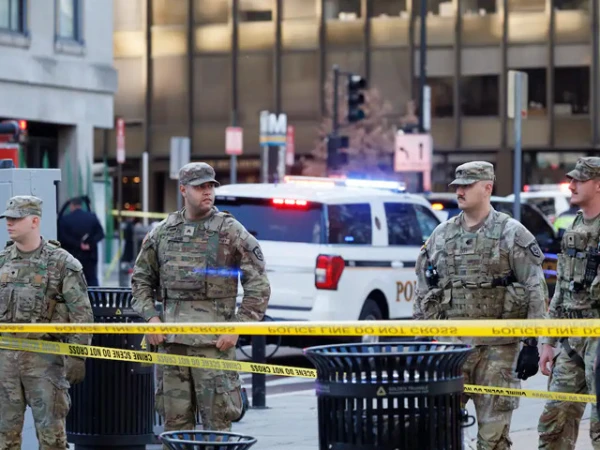 US Suspends Afghan Immigration Applications After White House Shooting