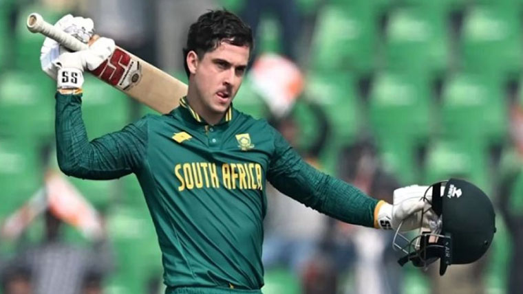Matthew Breetz sets new records in ODI Cricket
