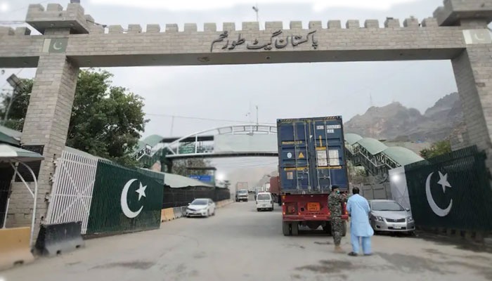 Pakistan to reopen Torkham and Chaman border
