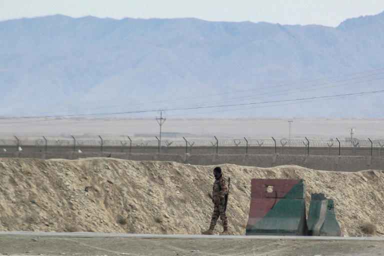 Cross-border clashes leave dozens dead and injured near Chaman