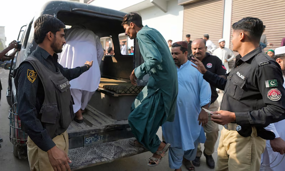 Pakistan Arrests 179 Afghans for Illegal Border Crossing