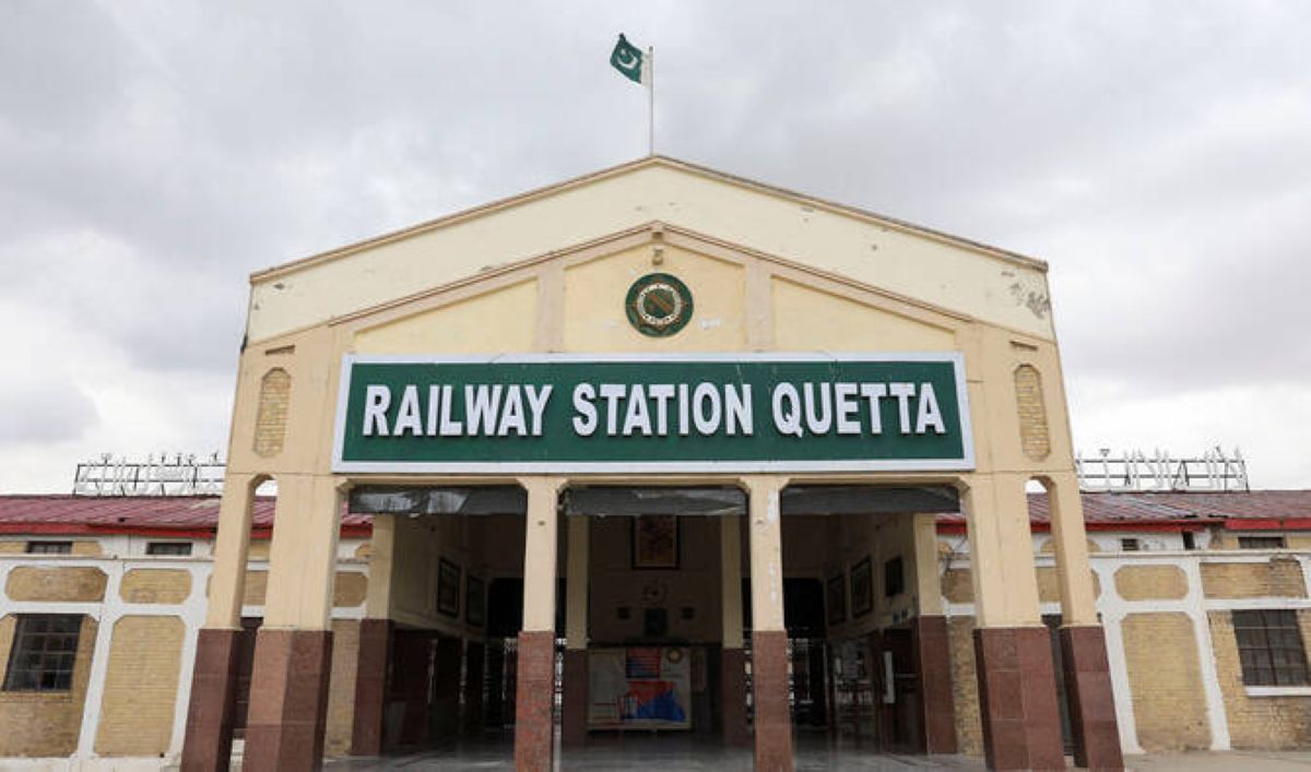 Pakistan Restores Train Services from Quetta
