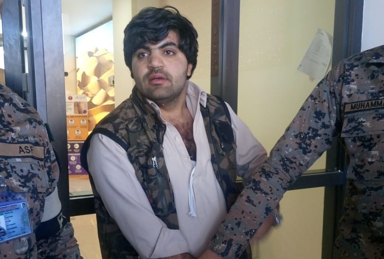 A scuffle broke out between two Pakistan Tehreek-e-Insaf (PTI) factions at Quetta International Airport on December 22, officials said.