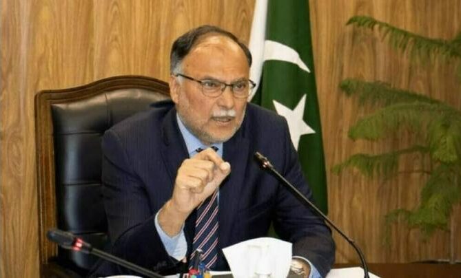 Govt Moves to Speed Up Power Projects in Gwadar: Ahsan Iqbal