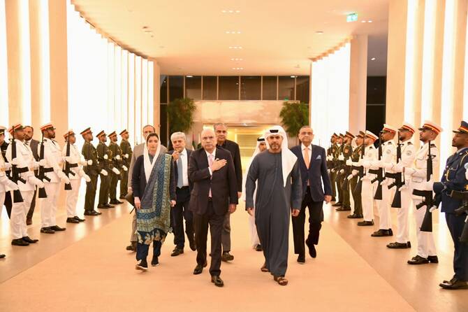 President Zardari Arrives in UAE on Four-Day Official Visit