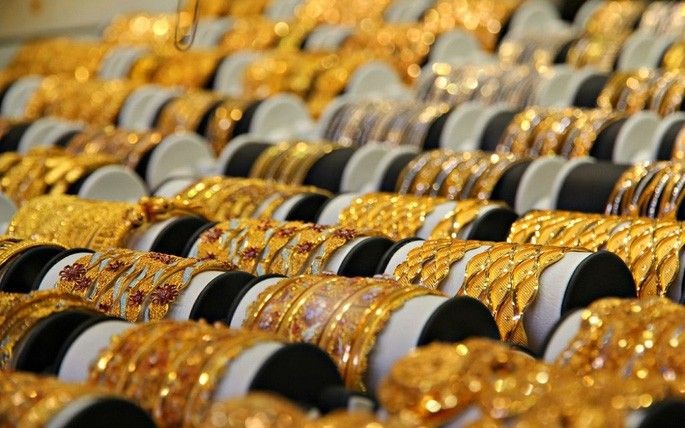 Gold ,silver prices decline in local and global markets