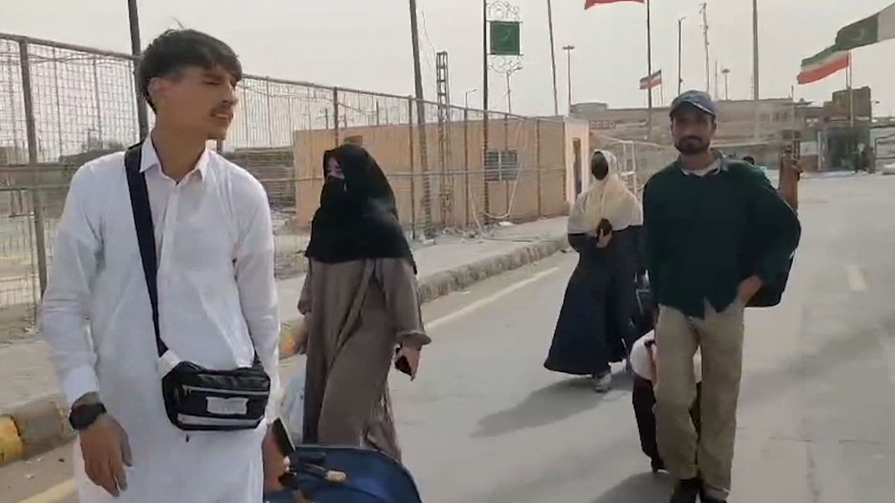 More Pakistani Students reach country from Iran