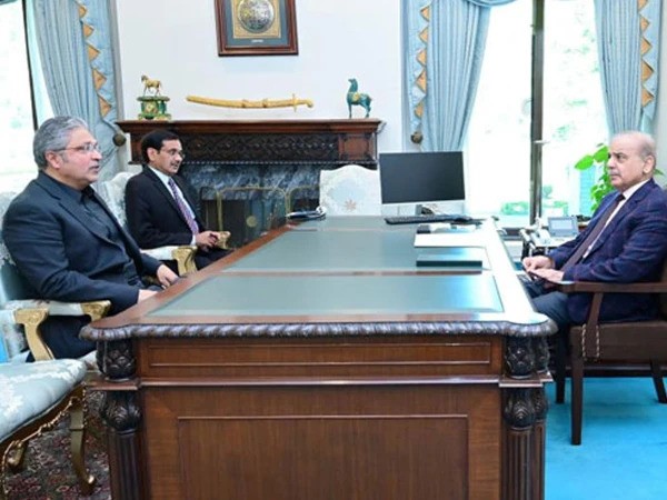 Govt sets conditions for talks with PTI, But who will be at the table?