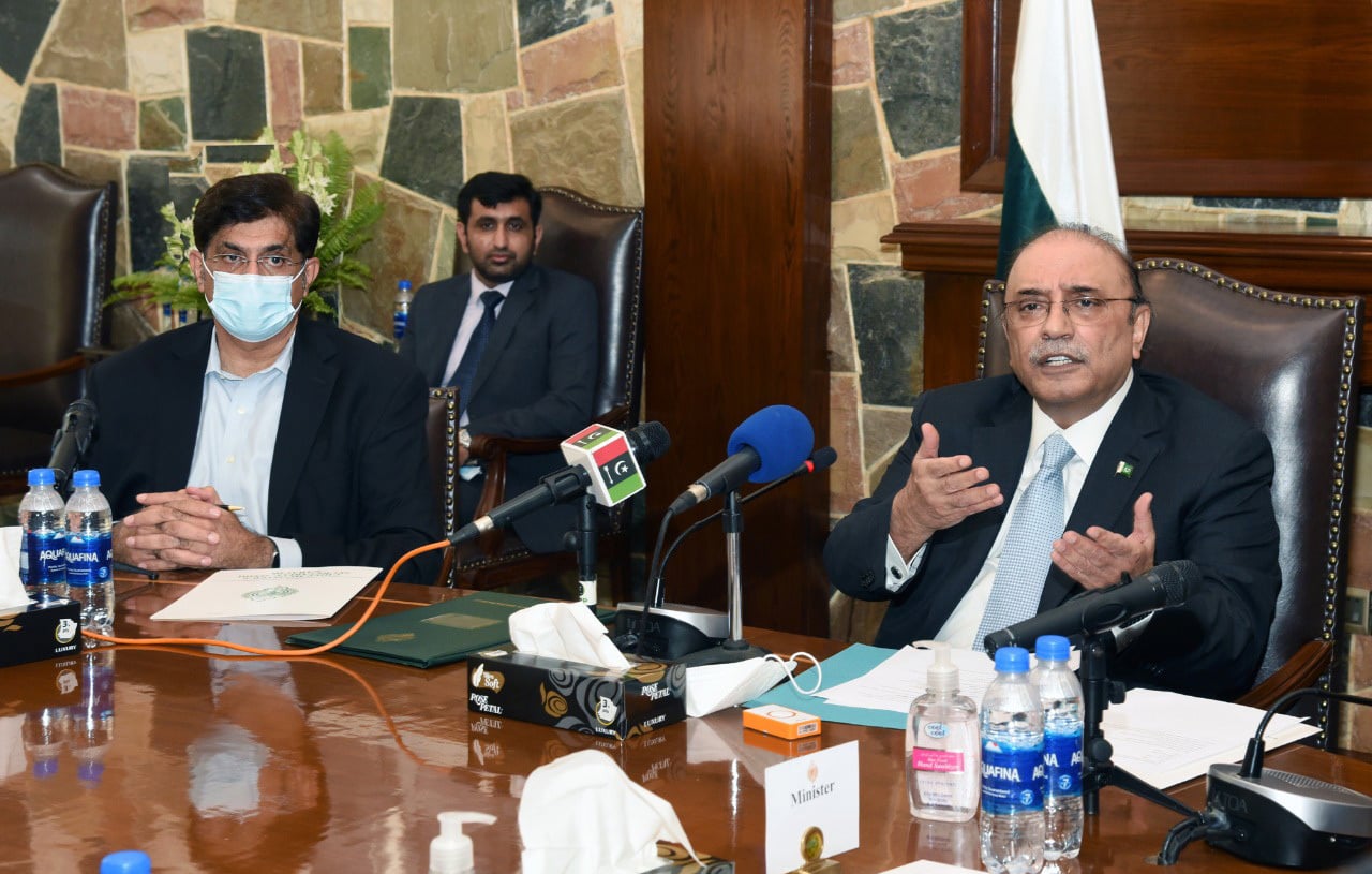 Only I can bring no confidence motion: Asif Zardari
