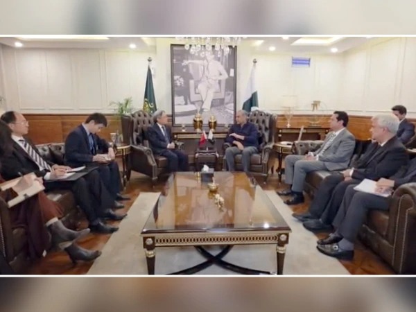 Chinese Envoy Visits Interior Ministry, Condemns Terror Attacks in Balochistan