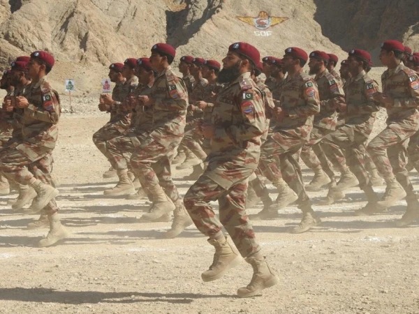 Pakistan Army, FC Pay Tribute to Martyred Soldiers in Balochistan
