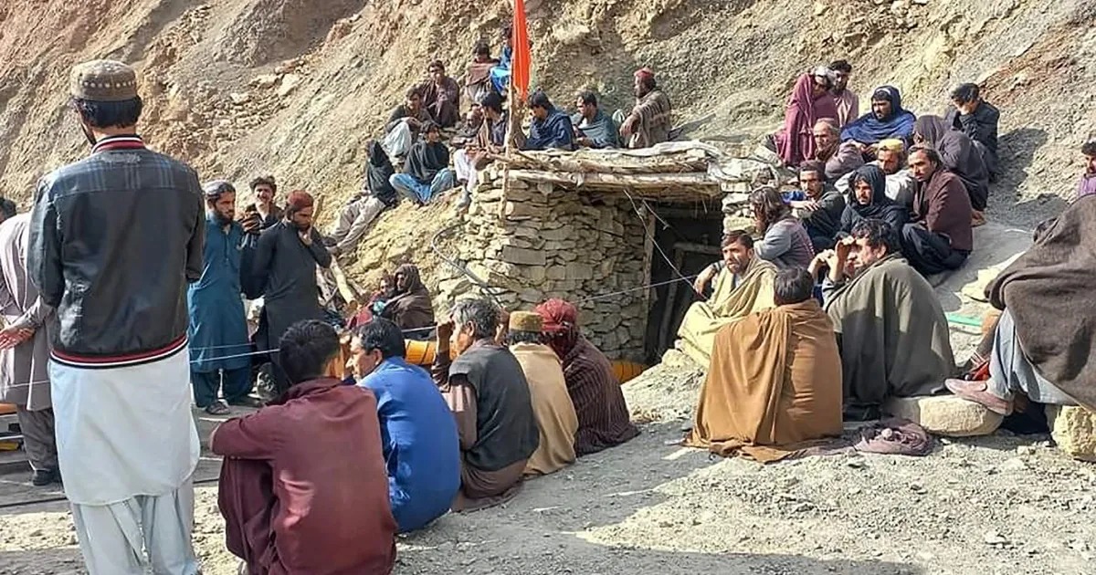 Explosion during mining caused deaths to seven laborers