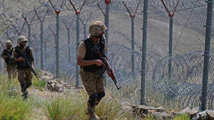 Pakistani forces launch attacks on TTA posts on border