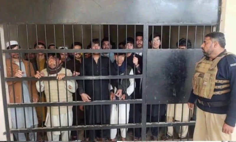 KP Police Arrest Over 1,000 Undocumented Afghans