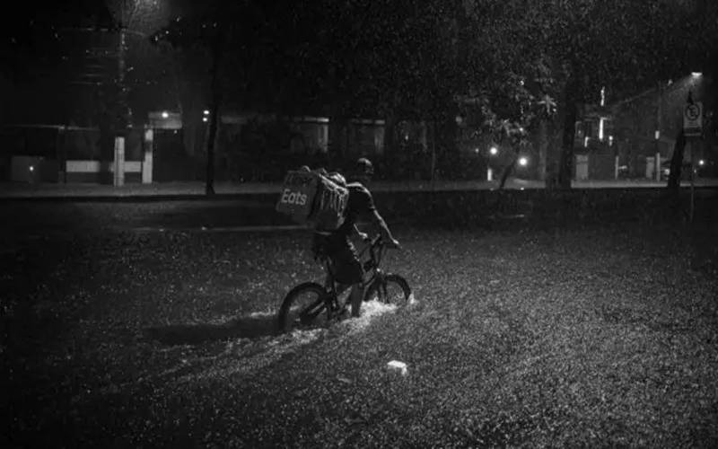 Is ‘Black Rain’ Heading Toward Pakistan: Met Office Clarifies