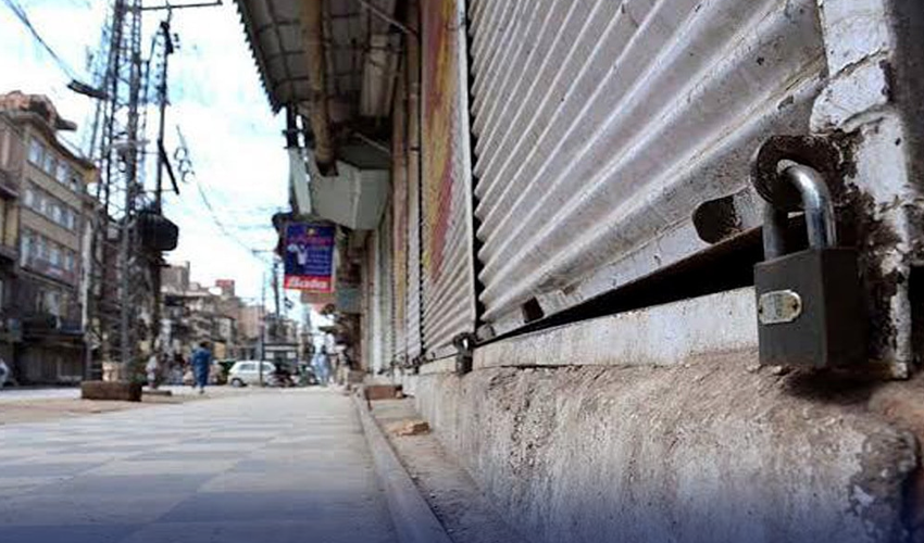 Govt decides against smart lockdown after provincial opposition