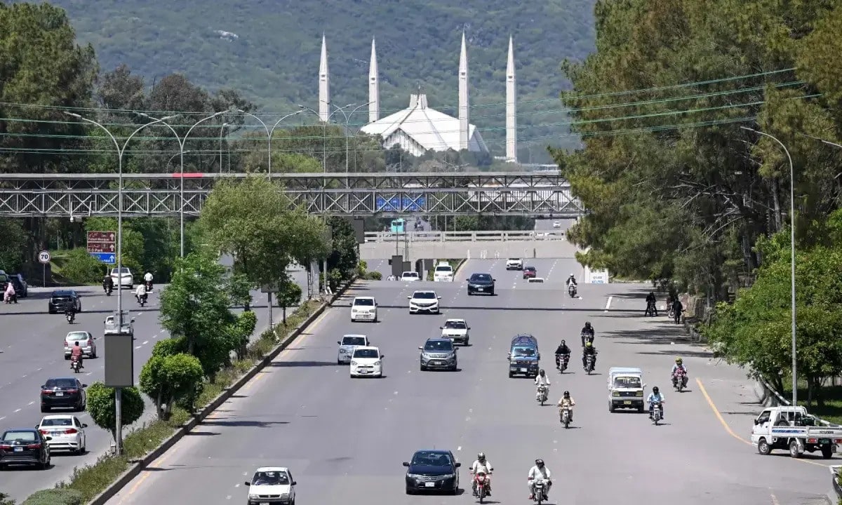 Islamabad Administration suspends public and heavy transport until further notice