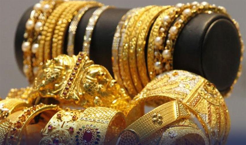 Gold Prices in Pakistan Cross Rs. 500,000 Per Tola
