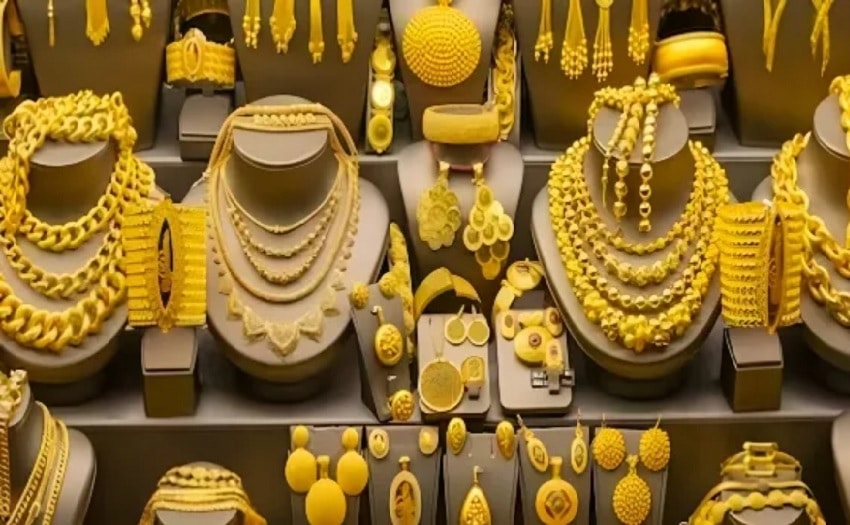 Gold and Silver Prices Drop in Local and International Markets