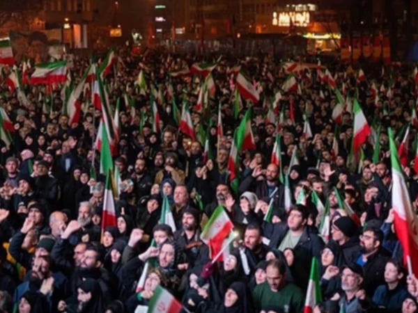 Mass Mobilization in Iran After US Tensions