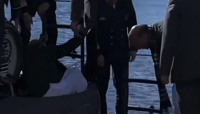 Indian Defence Minister Gets Stuck in Submarine