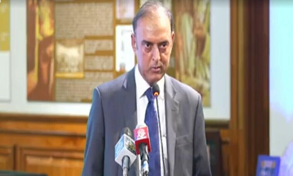 Pak’s economic indicators improve amid global uncertainty, says SBP Governor