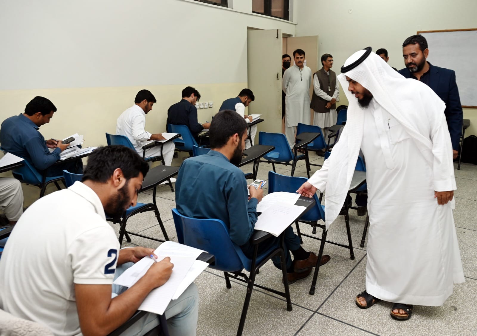 Important decision regarding Islamic University exams and classes