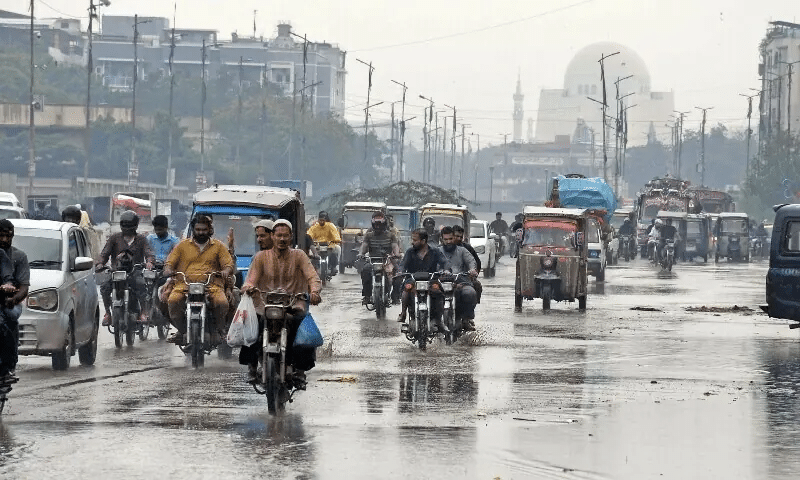 Met Office Forecasts Rain, Thunderstorms Across Pakistan