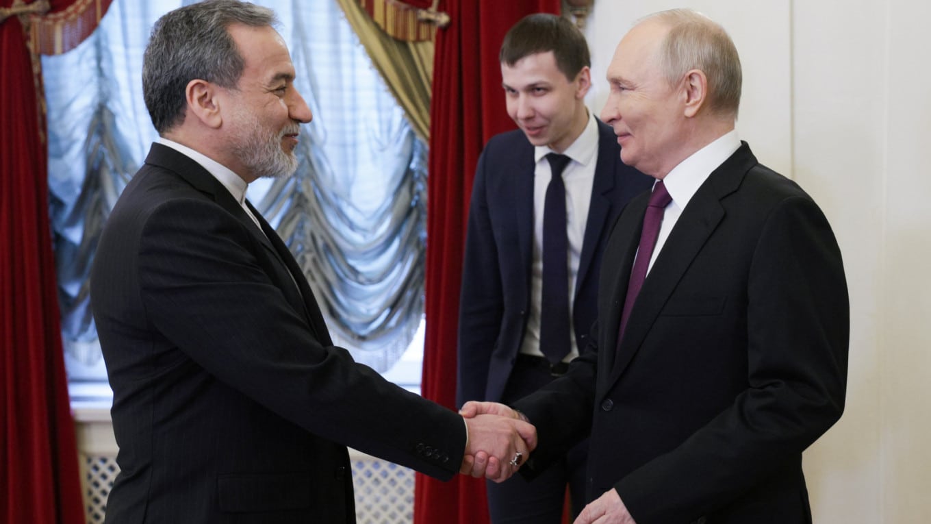 Russian President meets with Iranian Foreign Minister Abbas Araqchi, makes big announcement