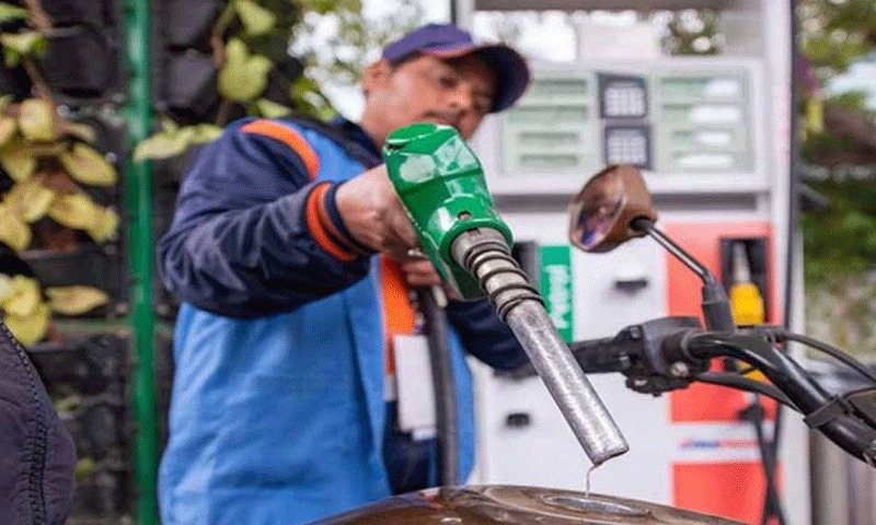 Fuel Prices to Drop in Pakistan After Ceasefire
