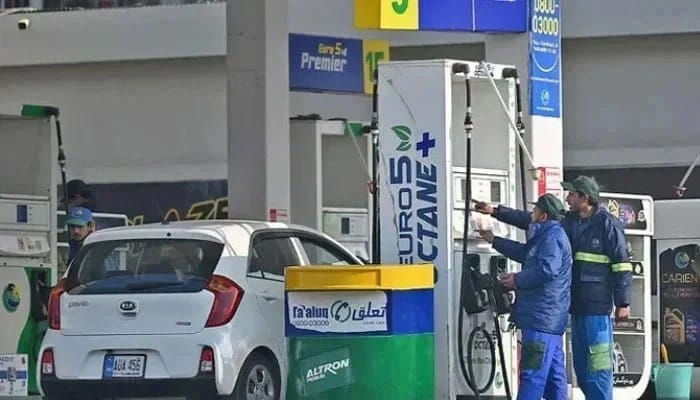 Petrol price at Rs 250 per liter, a huge demand emerged while representing the public