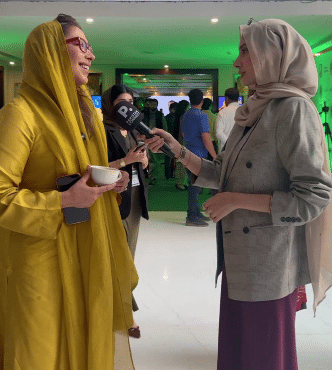 Senior Journalist Mehar Bukhari at Marka e Haq Anniversary Event