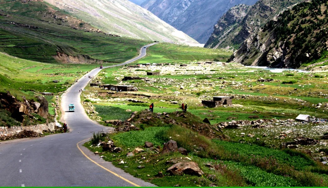 7 Tourists Killed as Car Plunges into Chilas Ravine