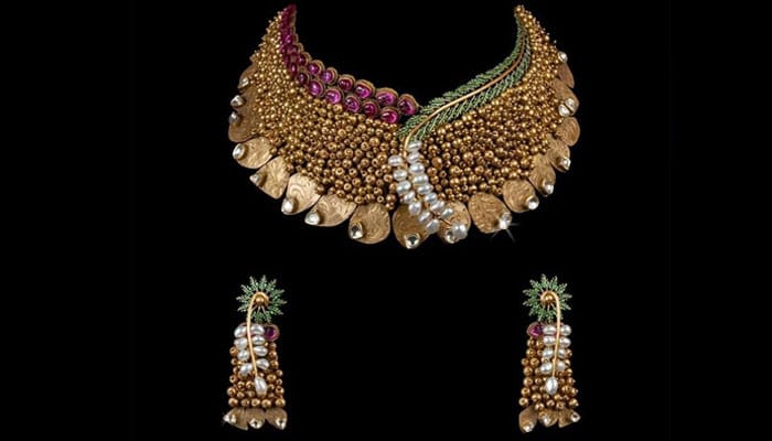 Gold Prices Drop Sharply in Pakistan
