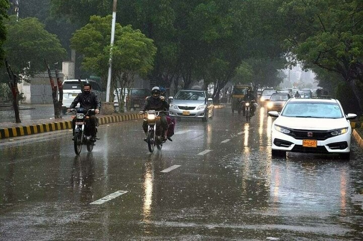 Where is rain and hail expected in the next 2 to 4 hours? Meteorological Department has informed