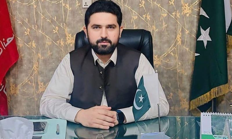 KP CM inaugurates Kabutar Chowk Underpass