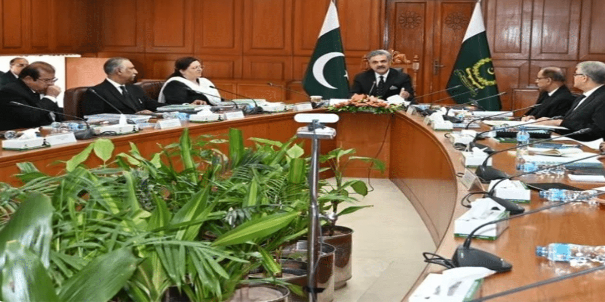 Superior Judges Allowed to Attend Political, Diplomatic Events with Approval