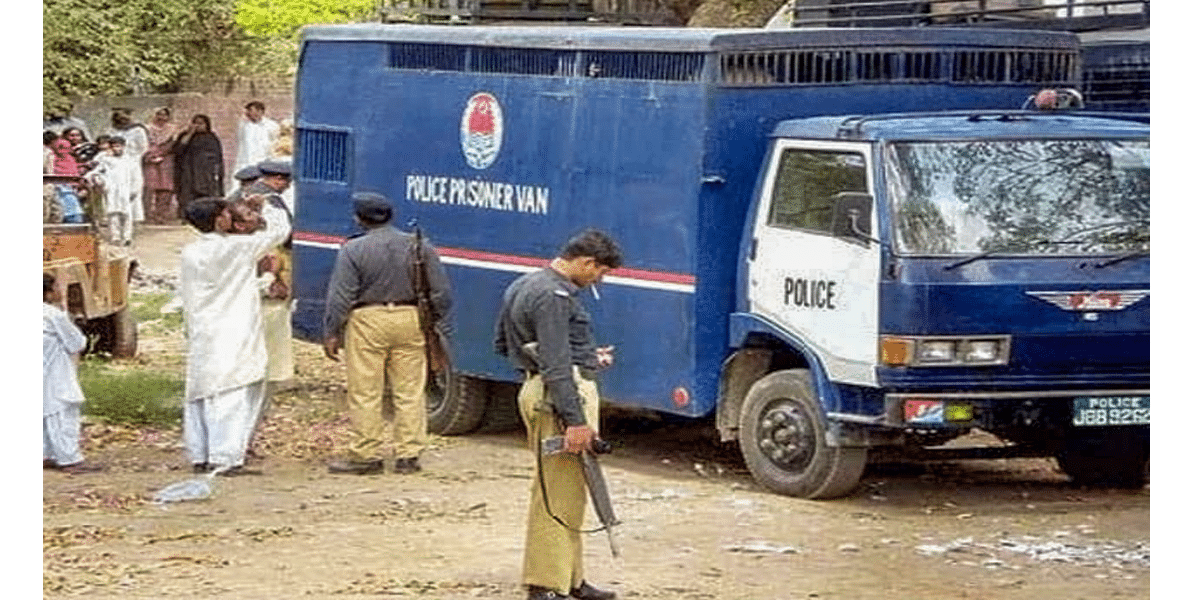10 Inmates Still at Large After Adiala Jail Prison Van Escape, Five Officials Arrested