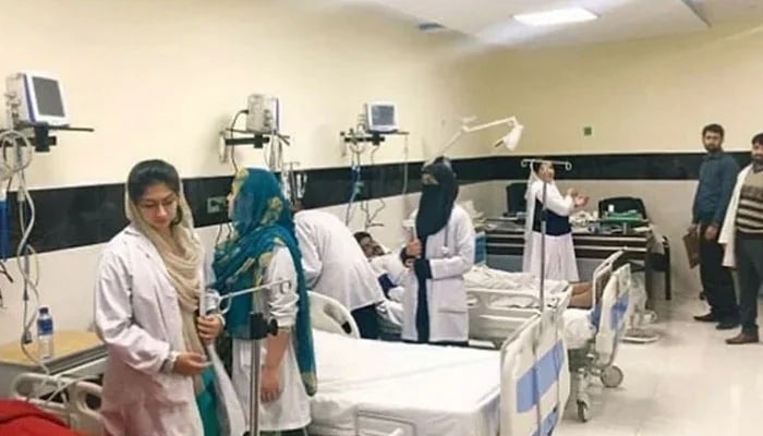 Quetta: Suspect in Acid Attack on Female Doctor Killed in Police Shootout