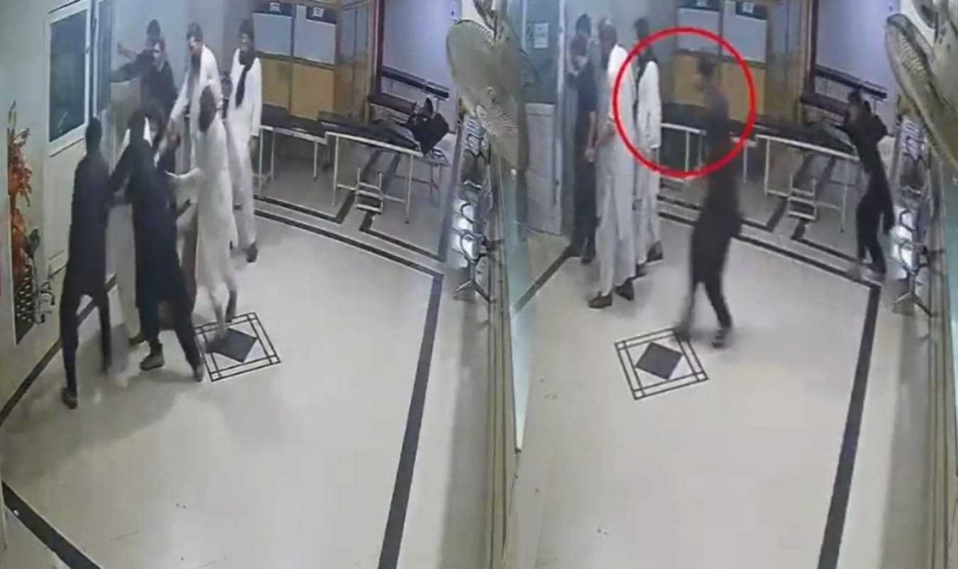 CMH Rawalakot Attack Captured on Camera, Protesters Assault Patient, Injured Soldiers