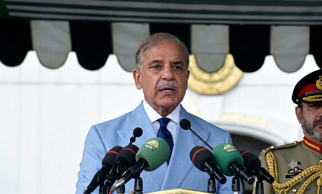 Pakistan Strengthening Defence While Pursuing Peace: PM